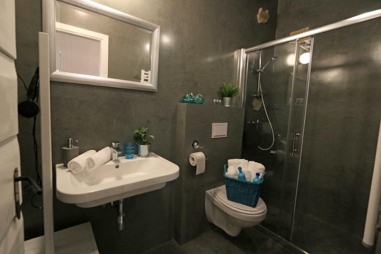 Val & Mar Studio Apartment Zadar Ngoại thất bức ảnh